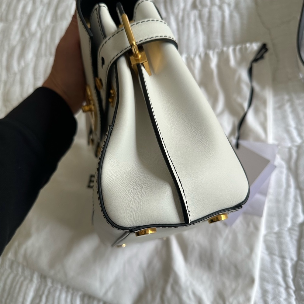 Balmain, white leather off shoulder or Crossbody bag. - Picture 9 of 16
